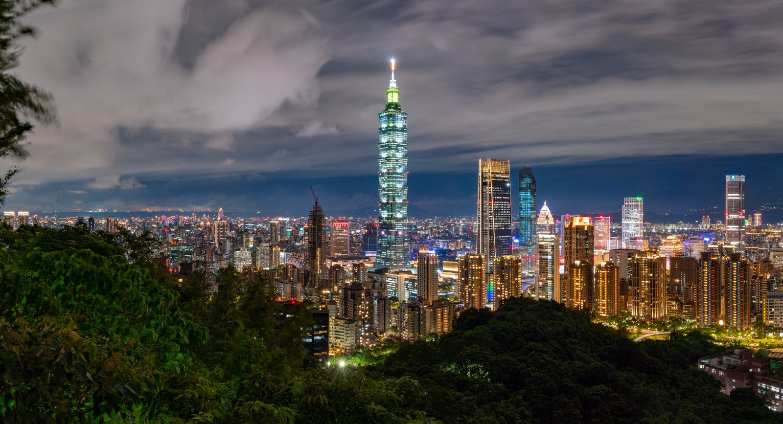 Taipei 101 and the illuminated city from Elephant Mountain